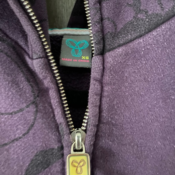 TNA zip up hoodie - Picture 5 of 6